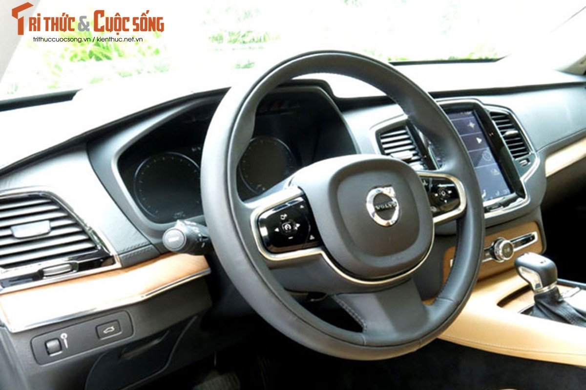 SUV cao cap Volvo XC90 2016 gia 3 ty dong tai Ha Noi-Hinh-7